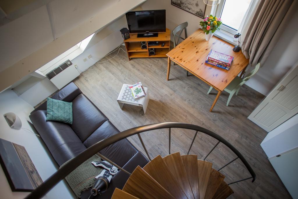 Appartementenhotel Tjermelân Terschelling Oosterend  Extérieur photo